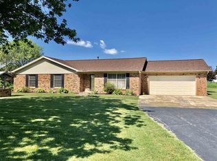 677 N Eskew Rd, Boonville, IN 47601