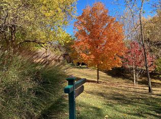698 Elk Run Estates Dr, Harpers Ferry, WV 25425