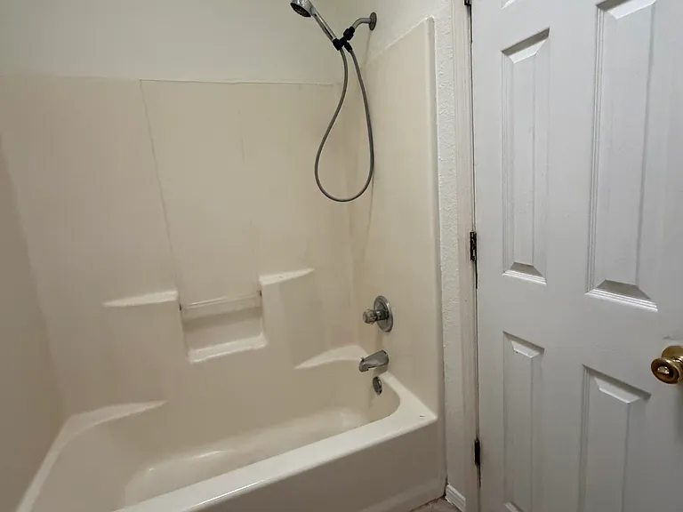 344 Bartlett Dr #E — Photo 34