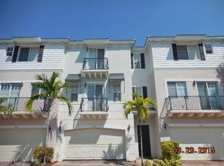 630 NW 38th Cir, Boca Raton, FL 33431