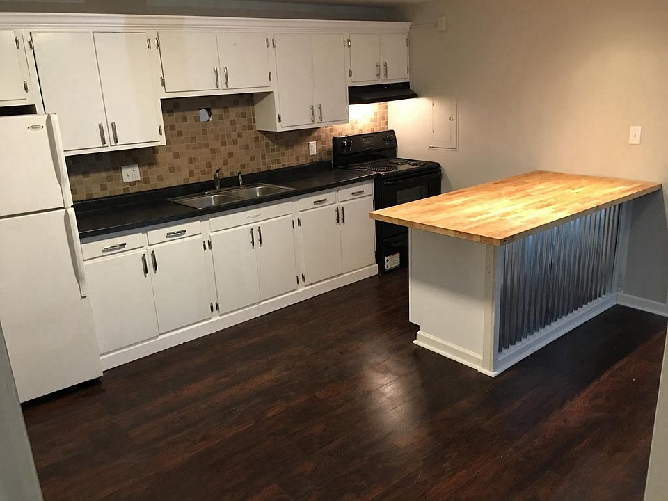 1st image of 656 S Shore Ct #656