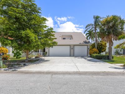 805 W Central Blvd, Cape Canaveral, FL, 32920