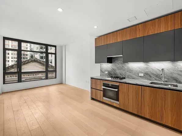 128 W 23rd St APT 6C, New York, NY 10011