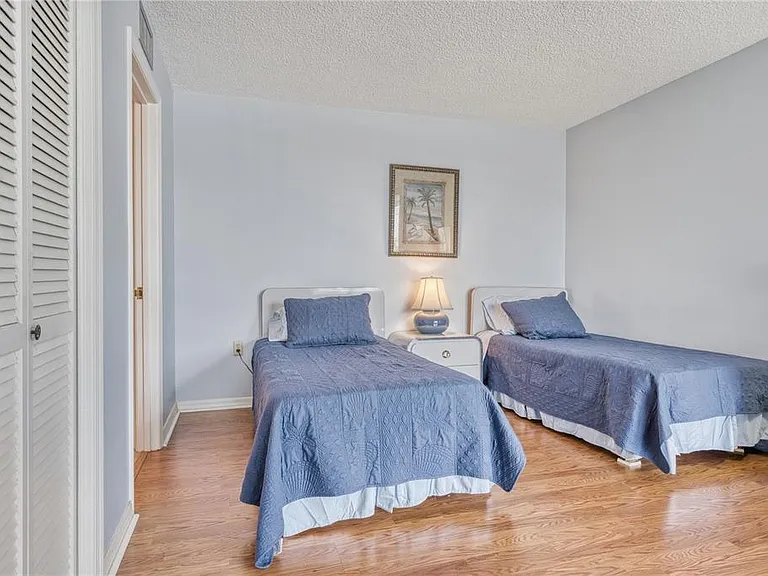 690 Island Way #307 — Photo 23
