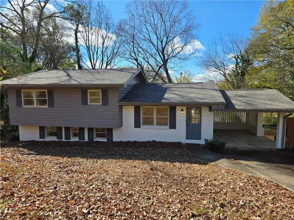 2730 Wayman Dr, Gainesville, GA 30506