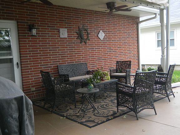 3rd image of 205 N College Ave