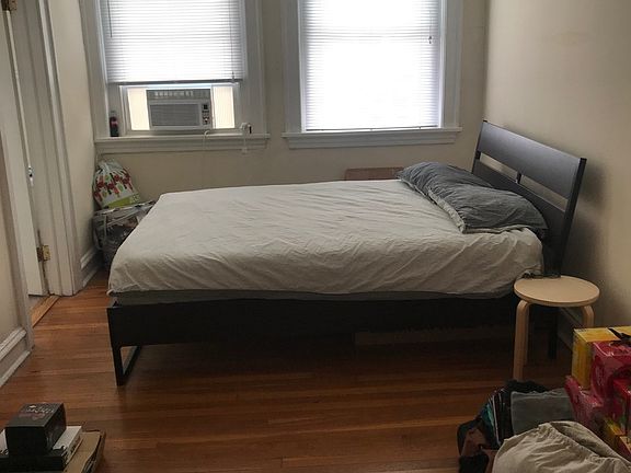 2nd image of 2826 W Grace St APT 7