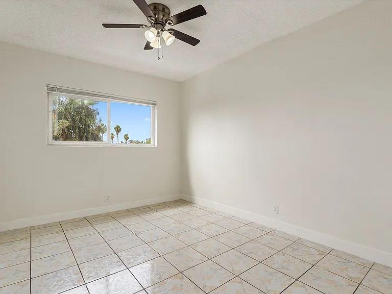 3925 Barrett Rd — Photo 16