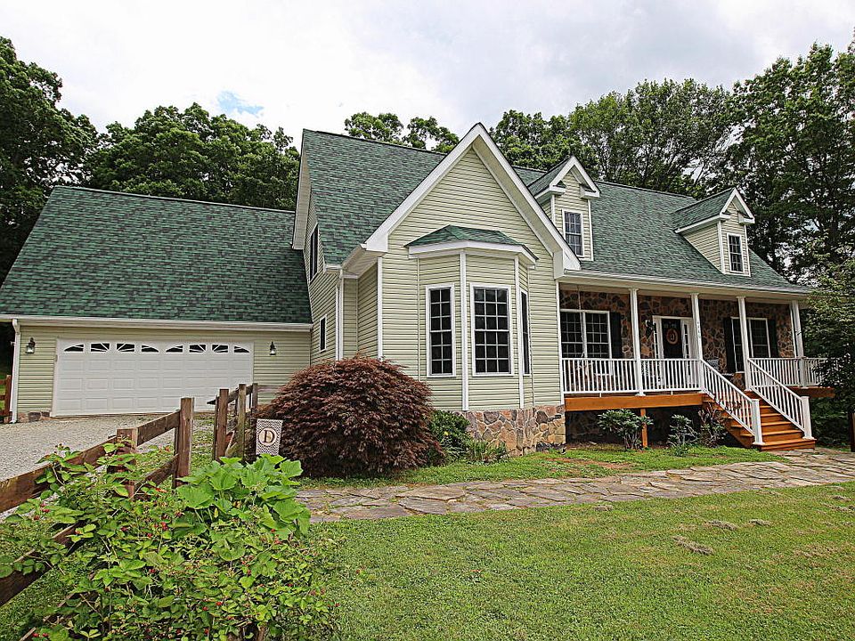 1st image of 4466 Fairview Dr