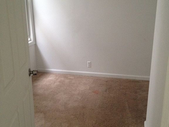3rd image of 84 N Park St APT 3