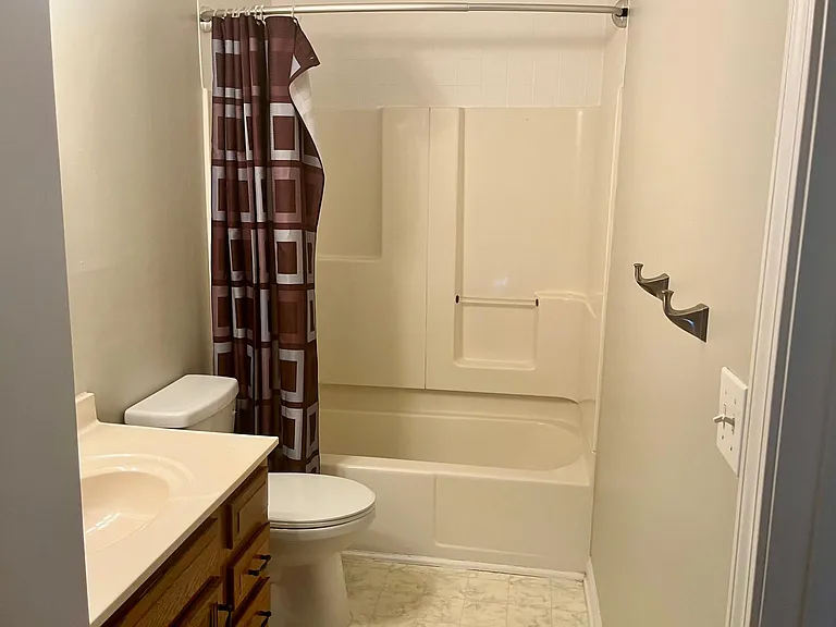 3206 La Follette Ct — Photo 15