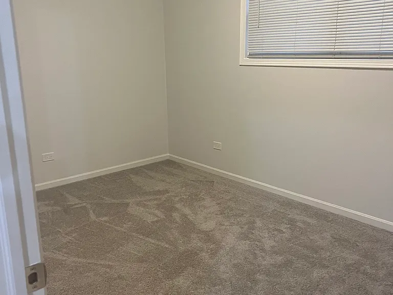 1343 W Walton St #2 — Photo 5