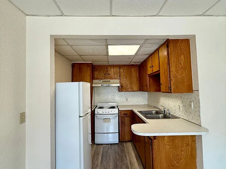603 S Evans Ave — Photo 4