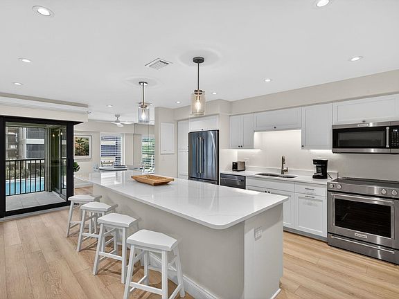 5th image of 2721 W Gulf Dr Unit 108