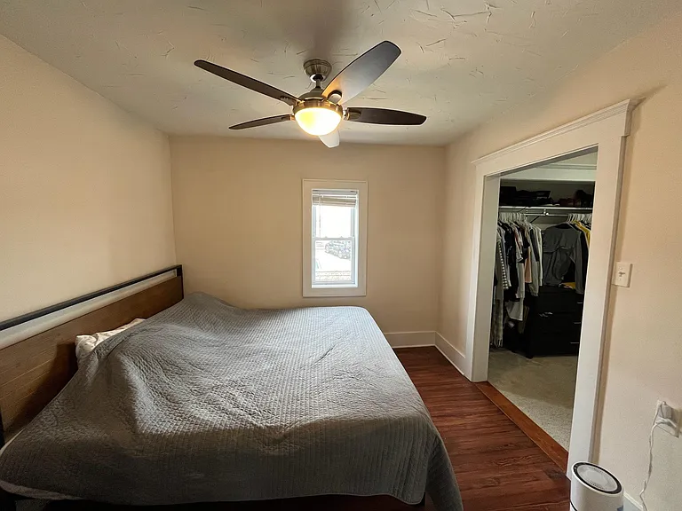 Bedroom 1 (master bedroom option)