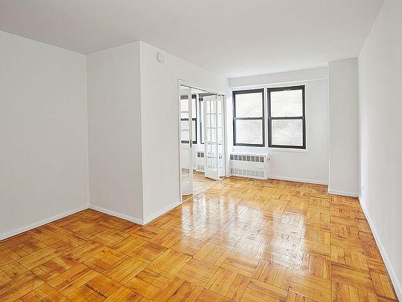 3rd image of 220 E 54th St APT 8F