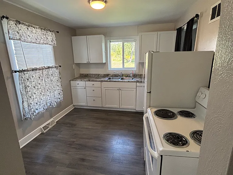 9047 Davison Rd #9047 — Photo 6