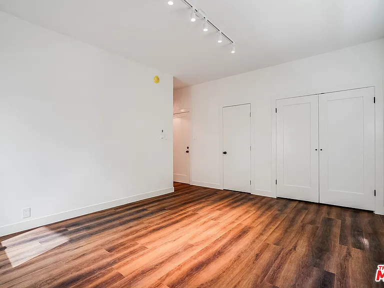 151 N Swall Dr #4 — Photo 6