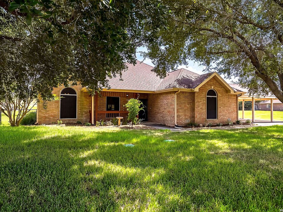 1st image of 516 Lake Valley Dr