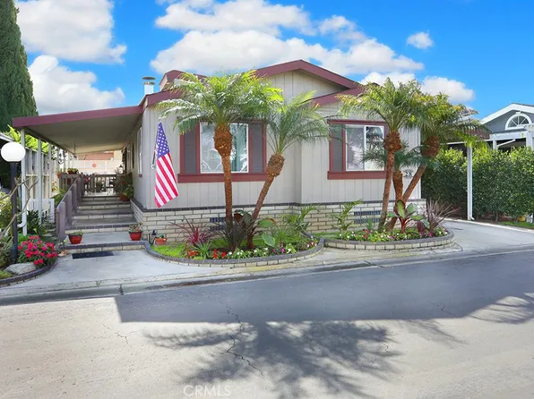 28 Rancho Rd, Tustin, CA 92780