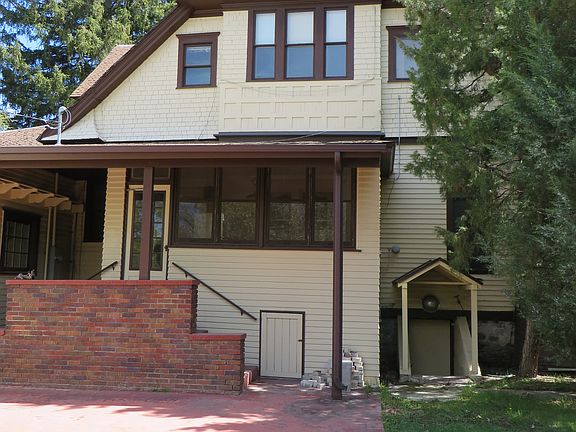 Rear-kitchen view