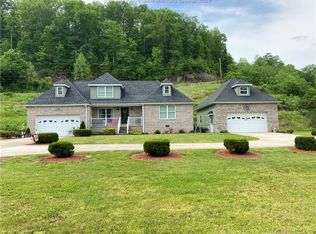2353 Poca River Rd, Charleston, WV 25320