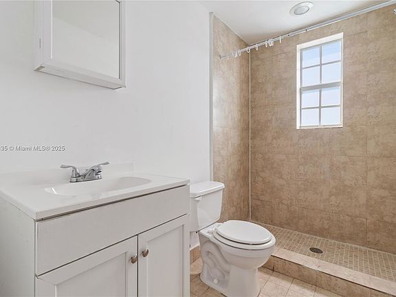 4th image of 1219 Meridian Ave