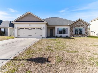 841 Solomon Dr, Jacksonville, NC 28546