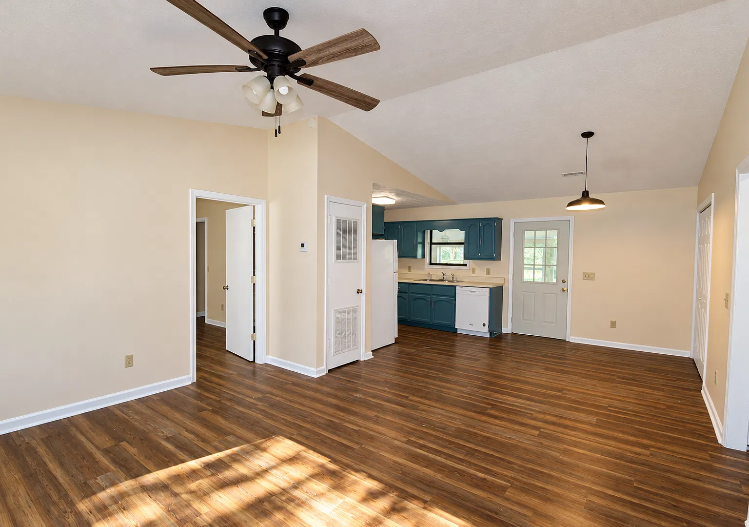 3-Bedroom Cookeville Home with Sunroom, Vaulted Ceilings & Carport — Photo 3