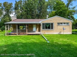 1410 W Valley Rd, Lansing, MI 48906