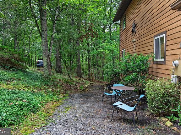 4th image of 155 Beech Rd