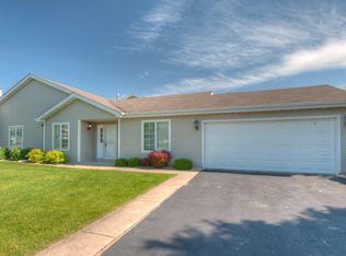9211 Carolina Pl, Merrillville, IN 46410