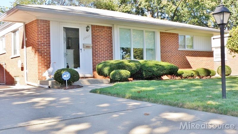 1st image of 29627 Roan Dr