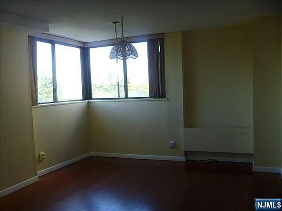 5th image of 235 Prospect Ave APT 7B