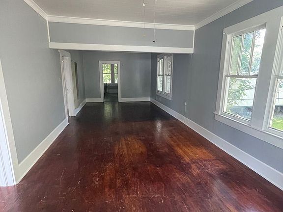 2nd image of 217 W Vine St