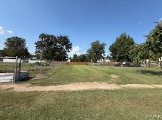 312 Dorothy St, Sikeston, MO 63801