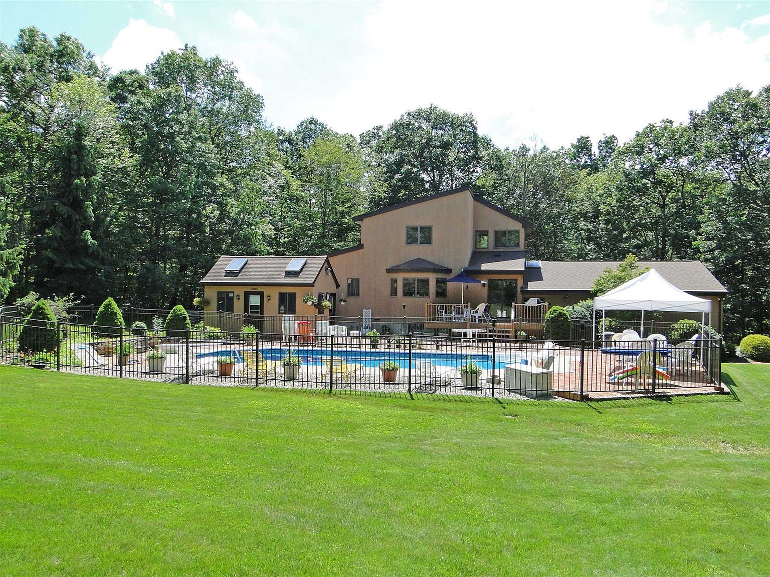 422 Killearn Rd, Millbrook, NY 12545 Zillow