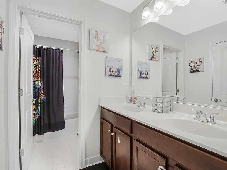 42526 Oxford Forest Cir — Photo 13