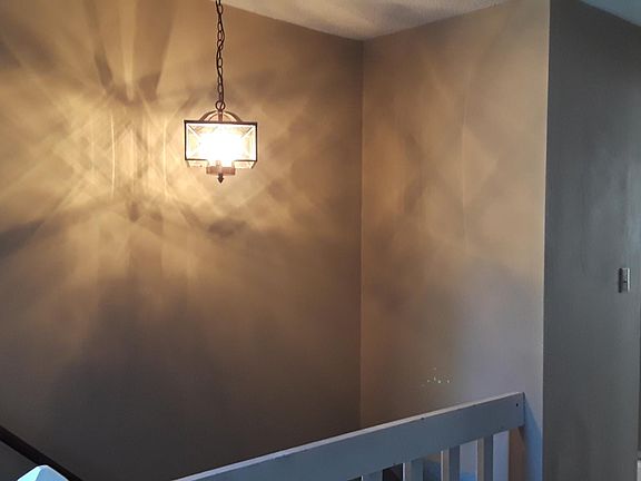 4th image of 7418 Englewood Ln