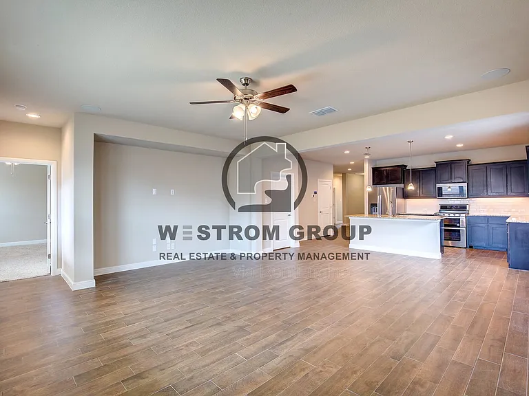 820 Greenford Mnr — Photo 20
