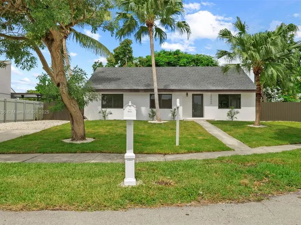 20620 SW 120th Pl, Miami, FL 33177