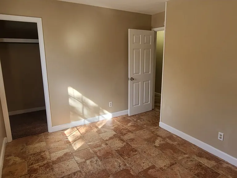 7250 Hilburn Rd #4D — Photo 1