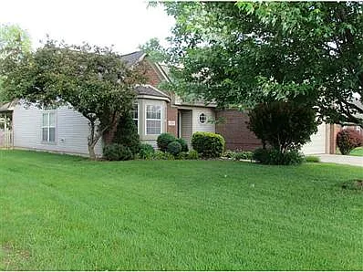 645 Sugar Maple Ln photo 1