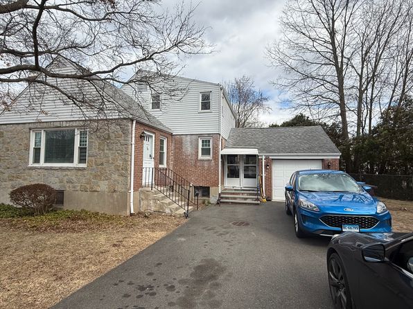 134 Vance St #2