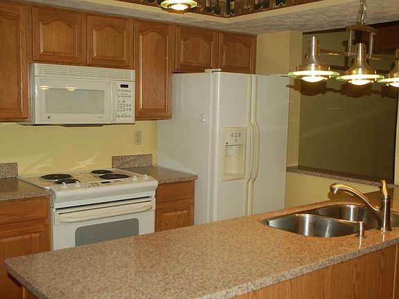 5th image of 6975 Dublin Village Dr