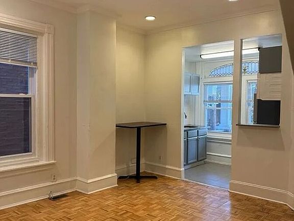 5th image of 236 Buckingham Pl #1