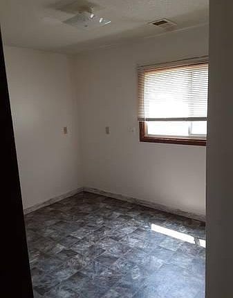 4th image of 7221 Zane Ave N