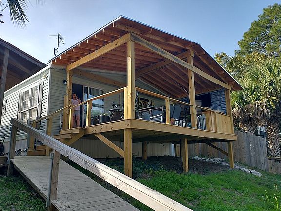 Back deck with kitchen