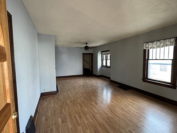 2nd image of 78 E 23rd St