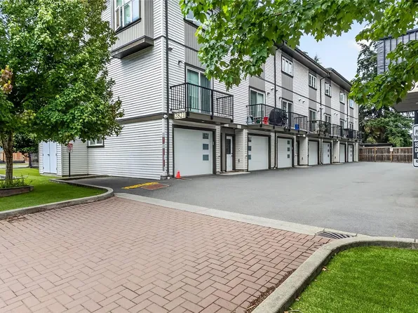 2821 Jacklin Rd #105, Langford, BC V9B 0T3